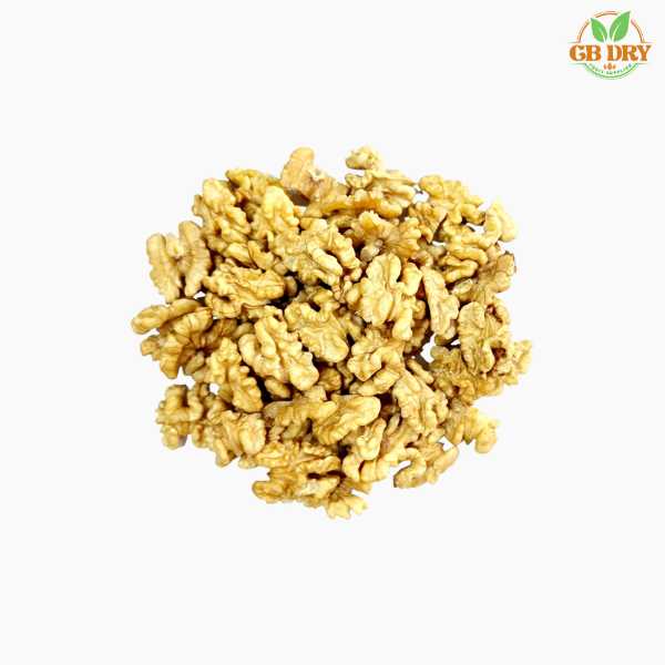 Desi Akhrot Giri (Walnut Kernels)